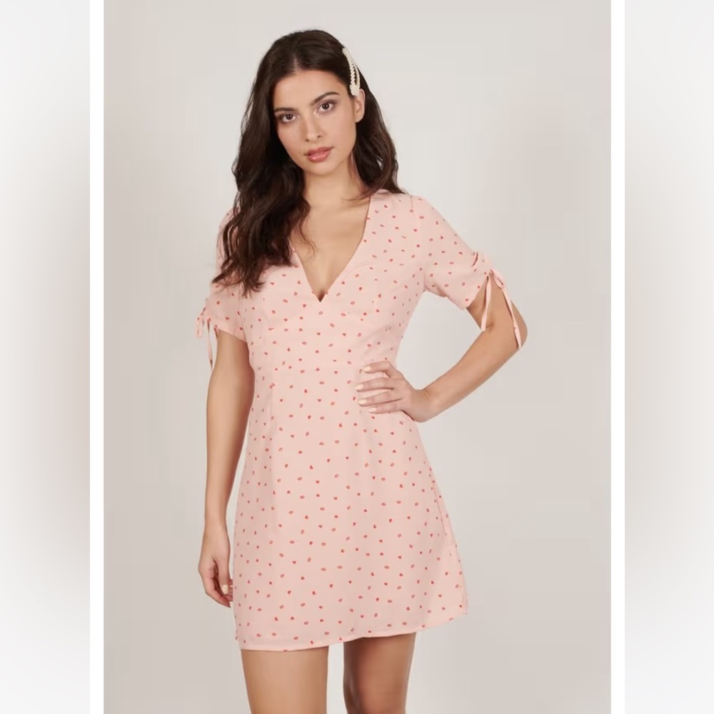 Light pink heart and lip print mini dress